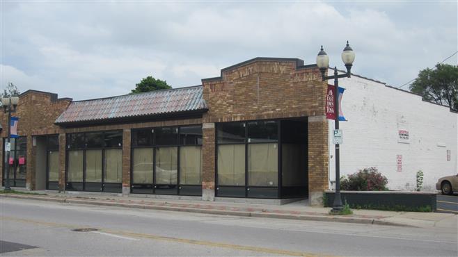 Hue owners are preparing their North Avenue space for business.