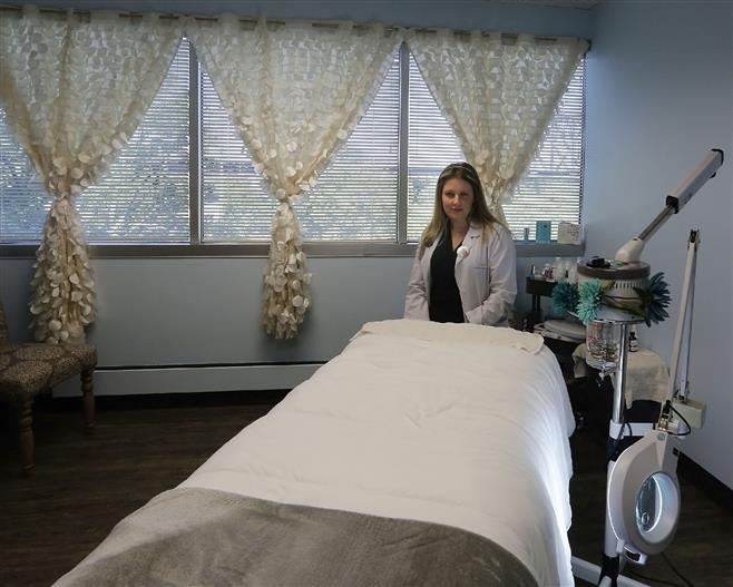 Dr. Amanda Reiswig uses Botox and laser technology to improve her clients’ shape and contour.